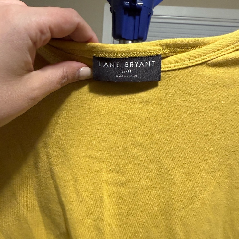 Lane Bryant Size 26/28 Mustard Yellow Puff Sleeve Top - Picture 4 of 5